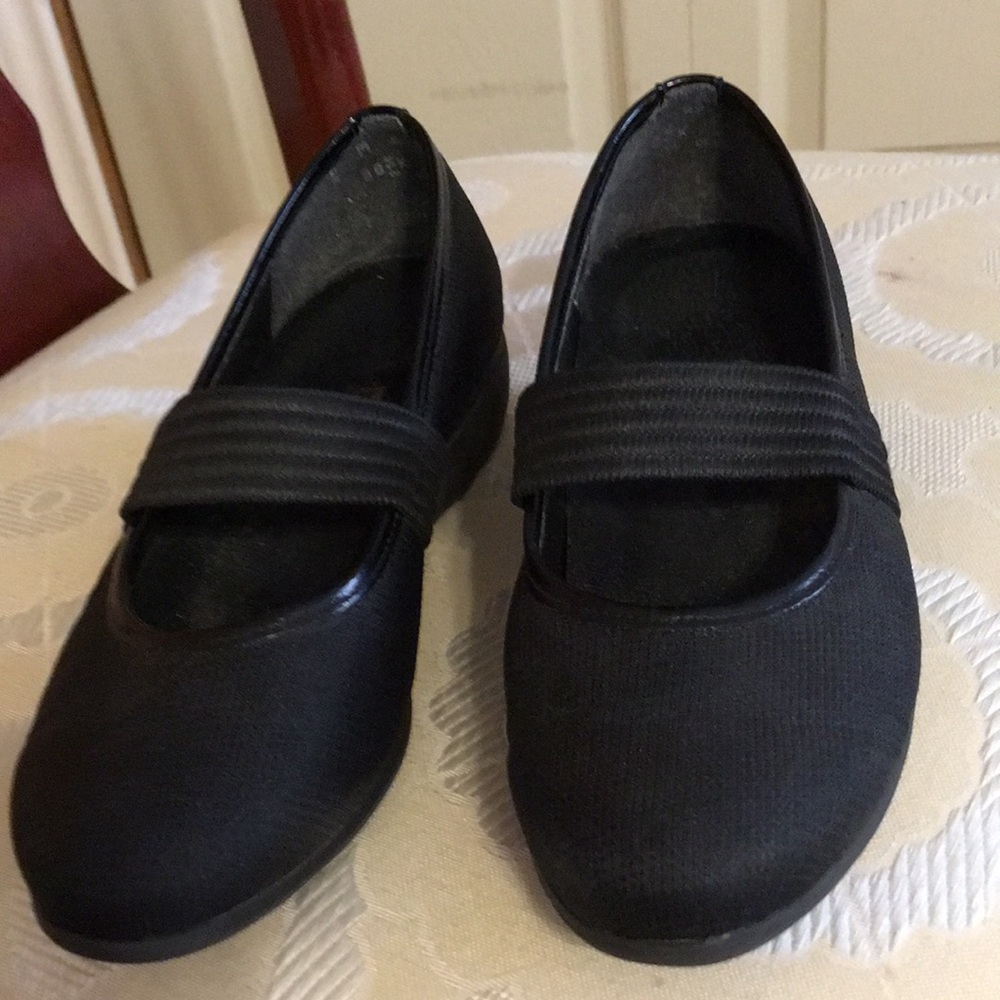 Munro Mary Jane’s shoes